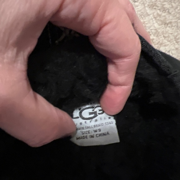 EUC UGG Ultimate Tasman Braid Tall Black Suede Leather Shearling Winter Boots - Picture 5 of 9